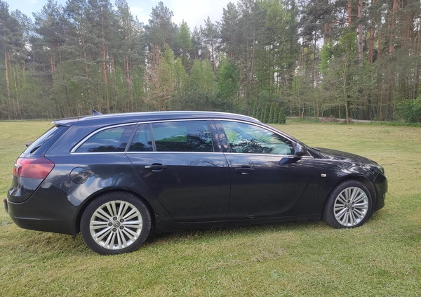 Opel Insignia cena 28350 przebieg: 250000, rok produkcji 2013 z Lądek-Zdrój małe 121